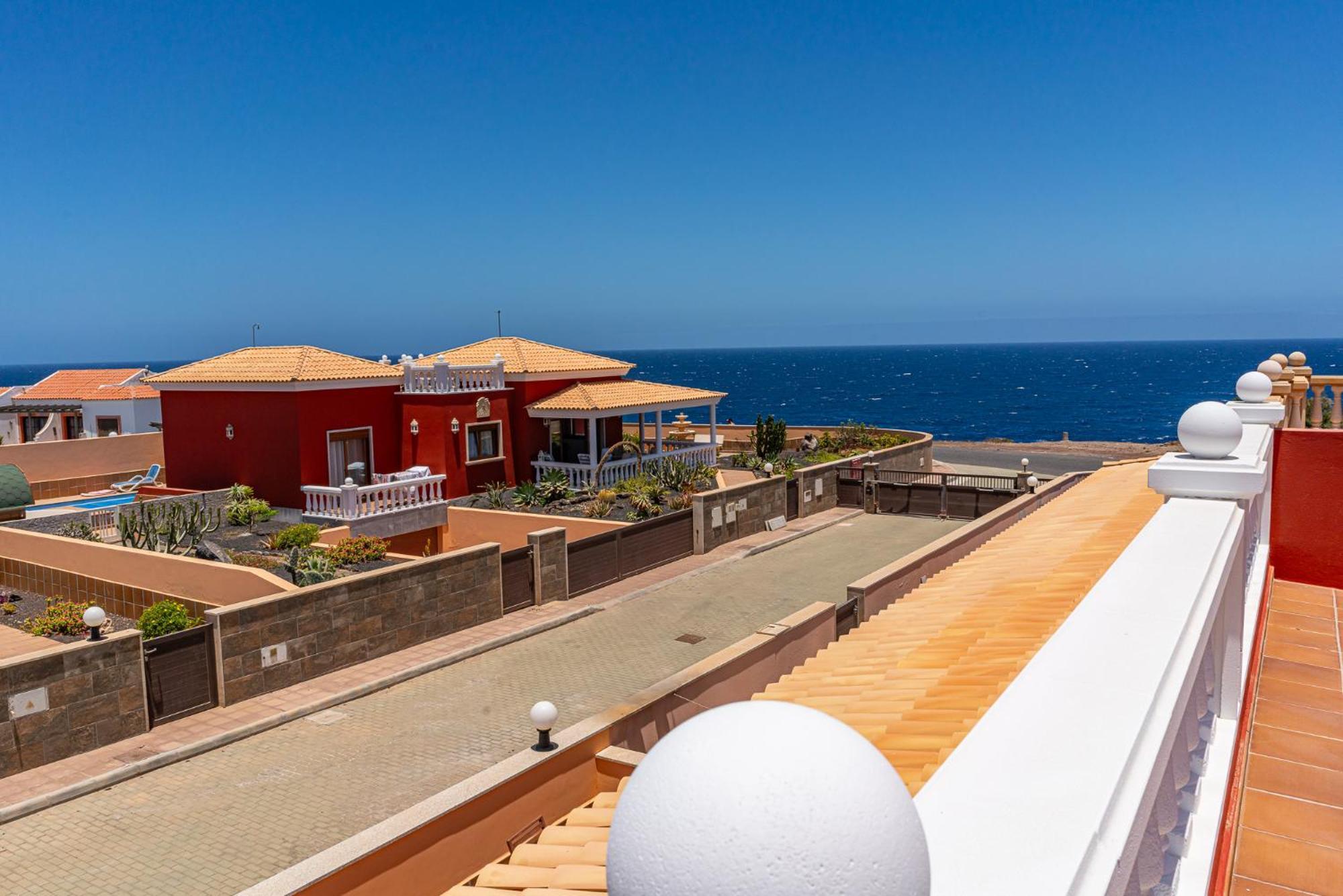 Villa Oceana - Cliffside Retreat كوستا دي أنتيجوا المظهر الخارجي الصورة