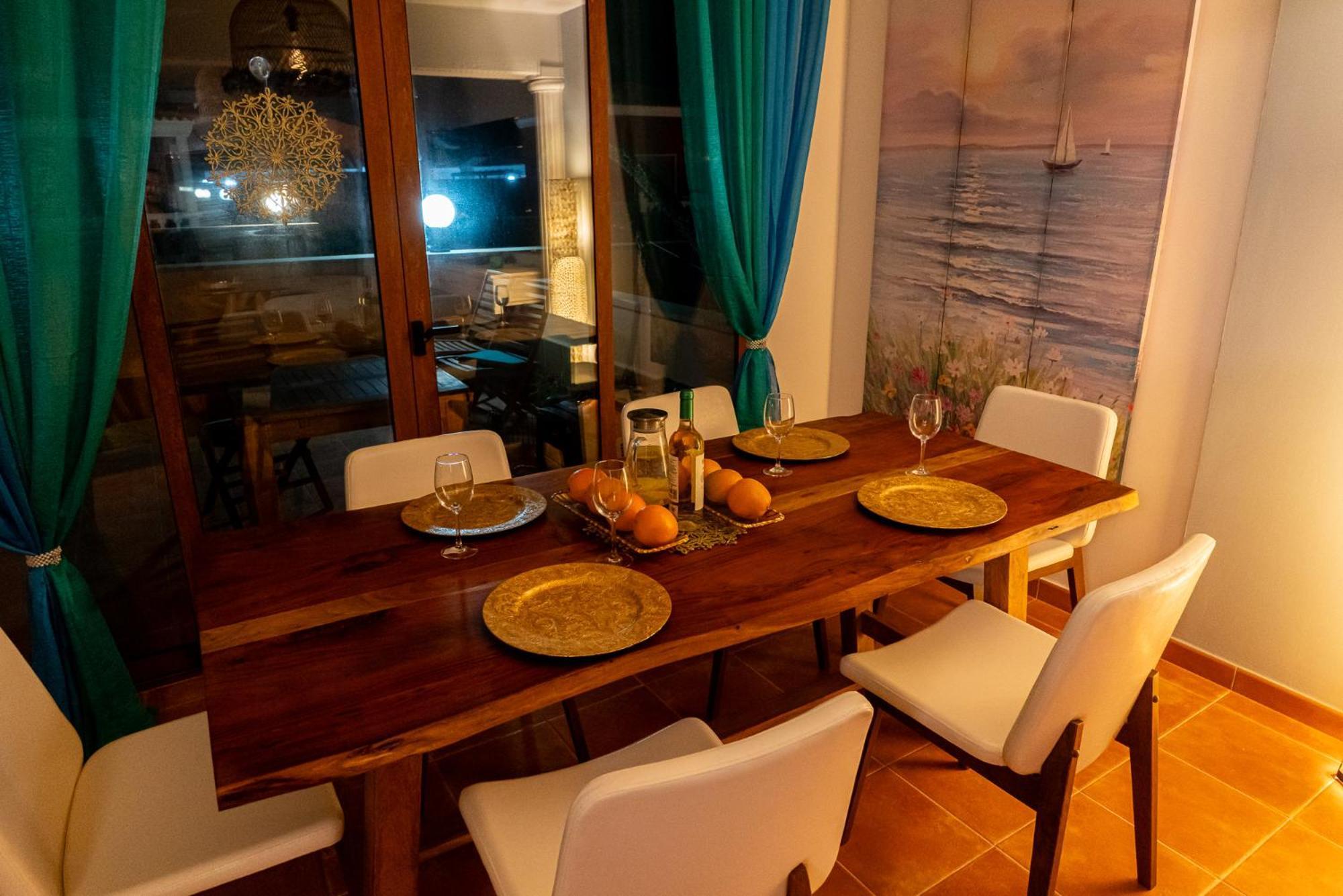 Villa Oceana - Cliffside Retreat كوستا دي أنتيجوا المظهر الخارجي الصورة